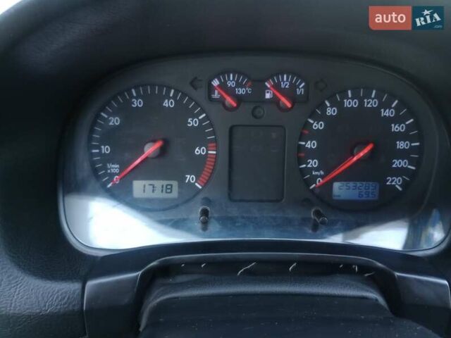 Серый Фольксваген Гольф, объемом двигателя 1.39 л и пробегом 253 тыс. км за 3700 $, фото 49 на Automoto.ua