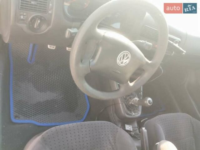 Серый Фольксваген Гольф, объемом двигателя 1.6 л и пробегом 224 тыс. км за 5000 $, фото 13 на Automoto.ua