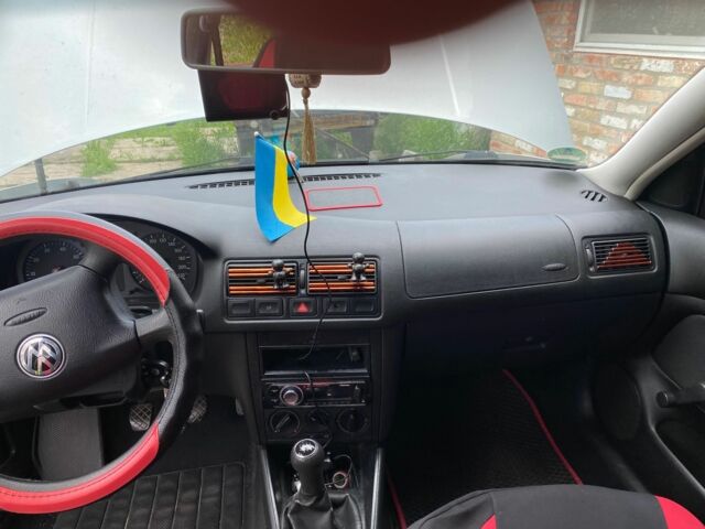 Серый Фольксваген Гольф, объемом двигателя 1.4 л и пробегом 242 тыс. км за 4500 $, фото 7 на Automoto.ua