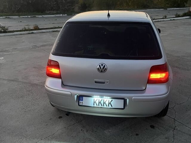 Серый Фольксваген Гольф, объемом двигателя 1.6 л и пробегом 290 тыс. км за 3500 $, фото 7 на Automoto.ua