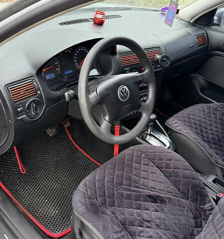 Серый Фольксваген Гольф, объемом двигателя 1.6 л и пробегом 318 тыс. км за 4900 $, фото 21 на Automoto.ua