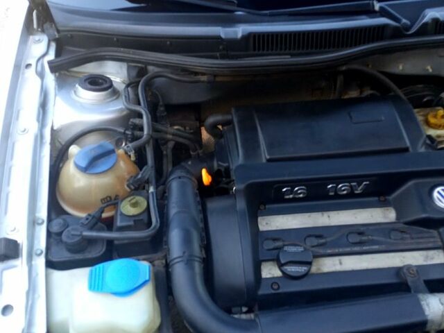 Серый Фольксваген Гольф, объемом двигателя 1.6 л и пробегом 230 тыс. км за 4499 $, фото 11 на Automoto.ua