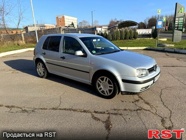 Сірий Фольксваген Гольф, об'ємом двигуна 1.6 л та пробігом 220 тис. км за 4100 $, фото 1 на Automoto.ua