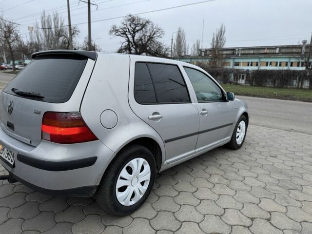 Серый Фольксваген Гольф, объемом двигателя 1.9 л и пробегом 300 тыс. км за 2200 $, фото 5 на Automoto.ua