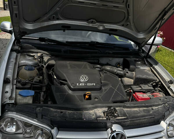 Фольксваген Гольф 2000 в Львове на Automoto.ua Серый Фольксваген Гольф, объемом двигателя 1.6 л и пробегом 180 тыс. км за 4500 $, фото 13 на Automoto.ua