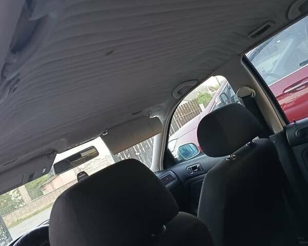 Серый Фольксваген Гольф, объемом двигателя 1.6 л и пробегом 220 тыс. км за 3650 $, фото 8 на Automoto.ua