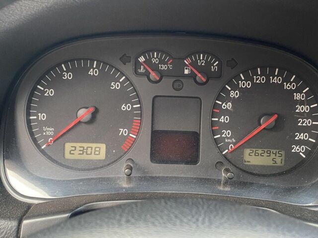 Сірий Фольксваген Гольф, об'ємом двигуна 1.6 л та пробігом 250 тис. км за 3800 $, фото 7 на Automoto.ua