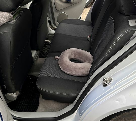 Сірий Фольксваген Гольф, об'ємом двигуна 1.6 л та пробігом 213 тис. км за 3200 $, фото 9 на Automoto.ua