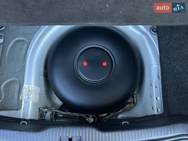 Сірий Фольксваген Гольф, об'ємом двигуна 1.98 л та пробігом 156 тис. км за 5000 $, фото 41 на Automoto.ua