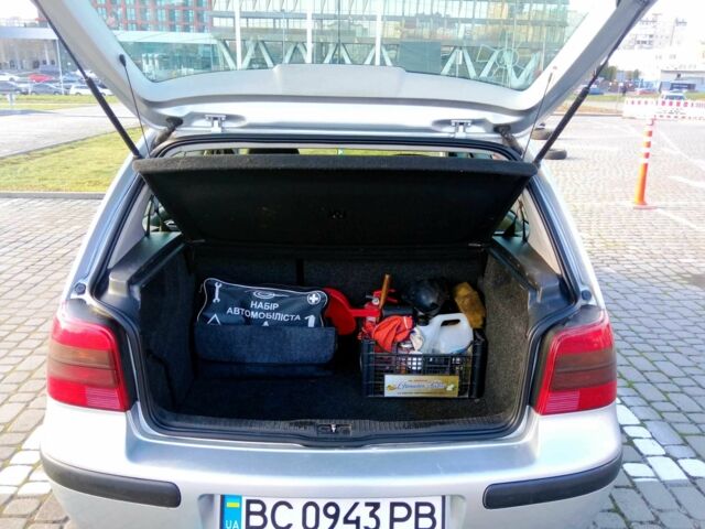 Серый Фольксваген Гольф, объемом двигателя 1.4 л и пробегом 234 тыс. км за 3850 $, фото 20 на Automoto.ua