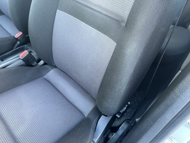 Серый Фольксваген Гольф, объемом двигателя 1.6 л и пробегом 154 тыс. км за 4699 $, фото 10 на Automoto.ua