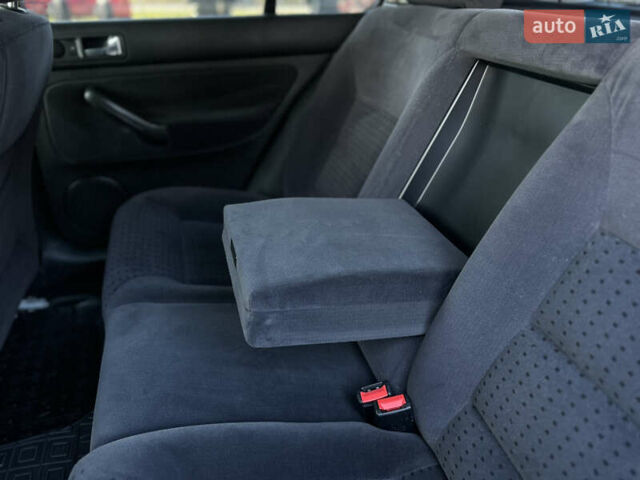 Сірий Фольксваген Гольф, об'ємом двигуна 1.98 л та пробігом 156 тис. км за 5000 $, фото 37 на Automoto.ua