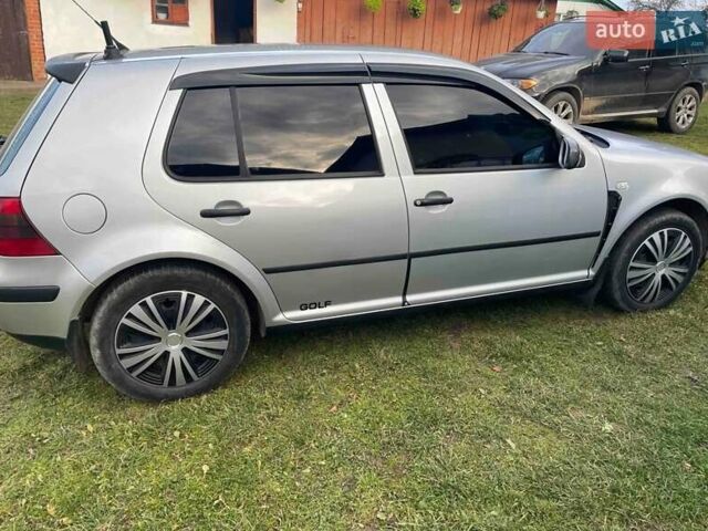 Сірий Фольксваген Гольф, об'ємом двигуна 1.39 л та пробігом 305 тис. км за 3500 $, фото 3 на Automoto.ua