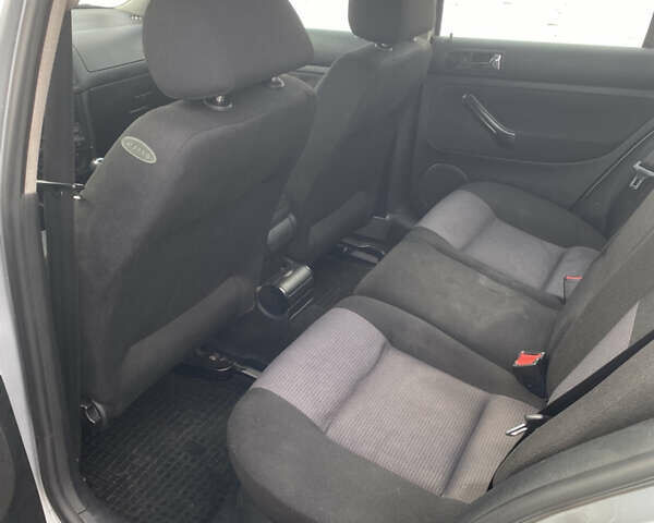 Сірий Фольксваген Гольф, об'ємом двигуна 1.9 л та пробігом 328 тис. км за 3500 $, фото 9 на Automoto.ua