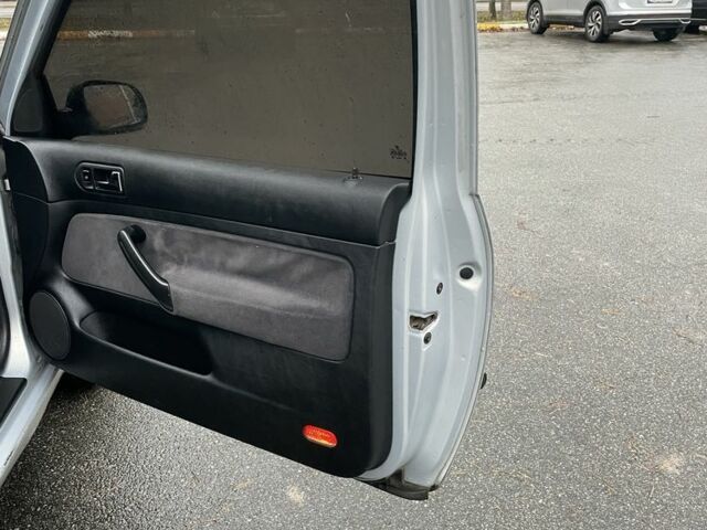 Серый Фольксваген Гольф, объемом двигателя 1.9 л и пробегом 300 тыс. км за 1700 $, фото 13 на Automoto.ua