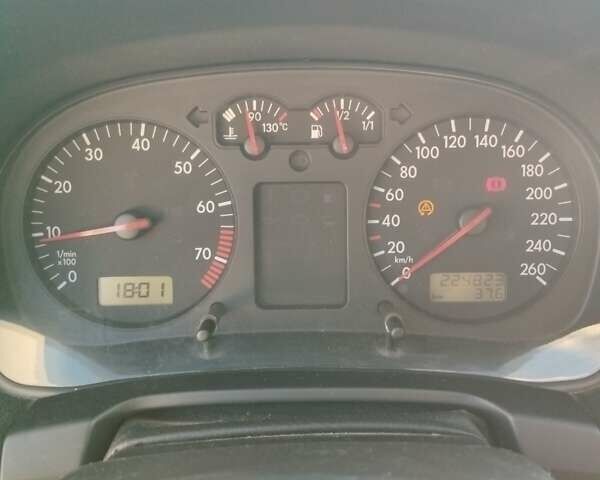 Серый Фольксваген Гольф, объемом двигателя 1.6 л и пробегом 224 тыс. км за 5000 $, фото 17 на Automoto.ua