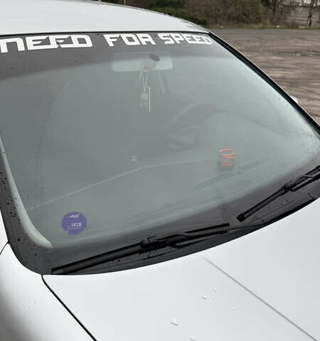 Серый Фольксваген Гольф, объемом двигателя 1.6 л и пробегом 318 тыс. км за 4900 $, фото 2 на Automoto.ua