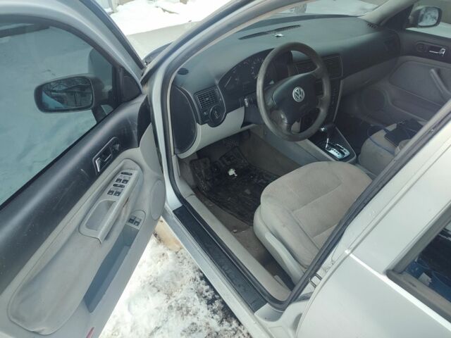 Серый Фольксваген Гольф, объемом двигателя 1.9 л и пробегом 300 тыс. км за 1450 $, фото 5 на Automoto.ua