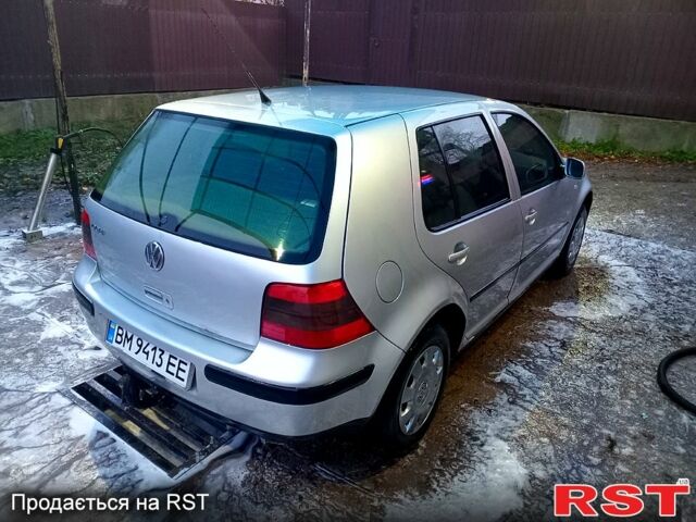 Серый Фольксваген Гольф, объемом двигателя 1.6 л и пробегом 300 тыс. км за 3600 $, фото 5 на Automoto.ua