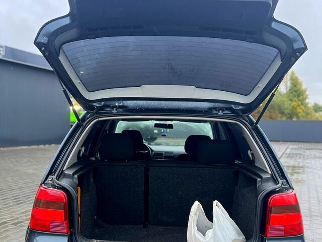 Фольксваген Гольф 2000 в Бару на Automoto.ua Серый Фольксваген Гольф, объемом двигателя 1.6 л и пробегом 167 тыс. км за 4500 $, фото 3 на Automoto.ua