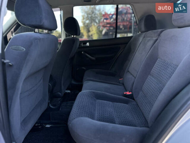 Сірий Фольксваген Гольф, об'ємом двигуна 1.98 л та пробігом 156 тис. км за 5000 $, фото 36 на Automoto.ua