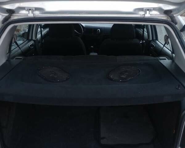 Серый Фольксваген Гольф, объемом двигателя 1.39 л и пробегом 253 тыс. км за 3700 $, фото 17 на Automoto.ua