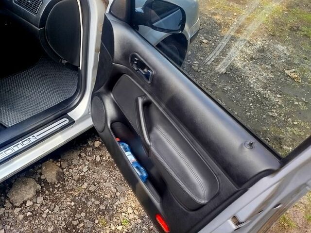 Серый Фольксваген Гольф, объемом двигателя 1.9 л и пробегом 236 тыс. км за 4950 $, фото 2 на Automoto.ua