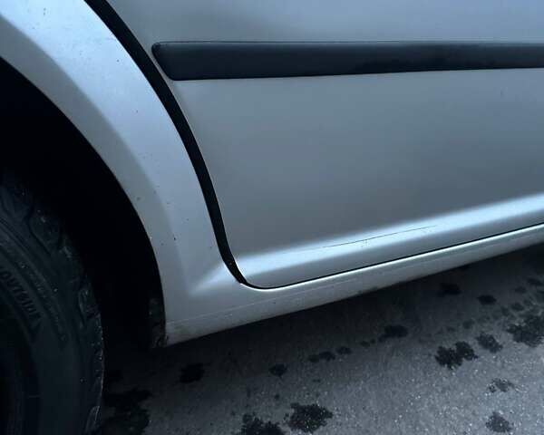 Серый Фольксваген Гольф, объемом двигателя 1.9 л и пробегом 414 тыс. км за 4200 $, фото 80 на Automoto.ua