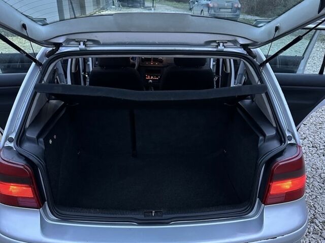 Серый Фольксваген Гольф, объемом двигателя 1.9 л и пробегом 260 тыс. км за 4200 $, фото 16 на Automoto.ua