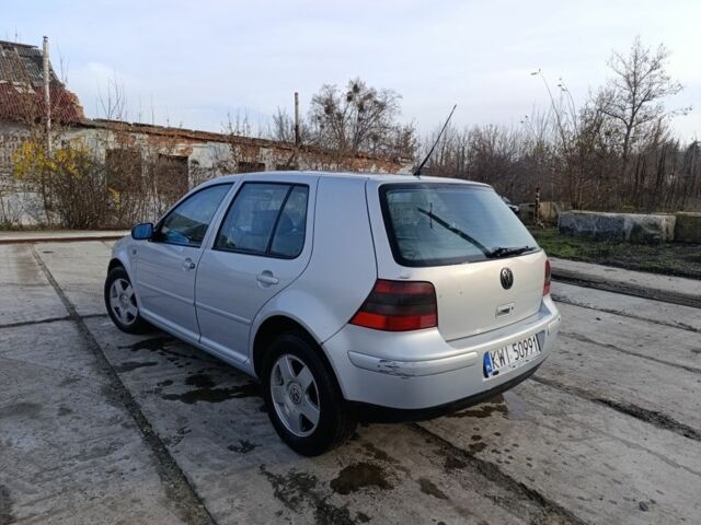 Серый Фольксваген Гольф, объемом двигателя 1.9 л и пробегом 333 тыс. км за 1650 $, фото 2 на Automoto.ua