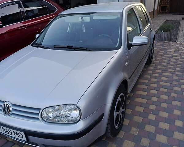 Серый Фольксваген Гольф, объемом двигателя 1.6 л и пробегом 220 тыс. км за 3650 $, фото 16 на Automoto.ua