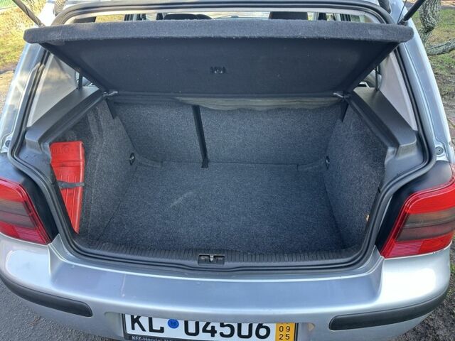 Серый Фольксваген Гольф, объемом двигателя 1.6 л и пробегом 154 тыс. км за 4699 $, фото 21 на Automoto.ua