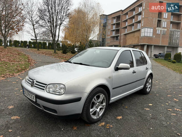 Серый Фольксваген Гольф, объемом двигателя 1.6 л и пробегом 200 тыс. км за 3300 $, фото 1 на Automoto.ua