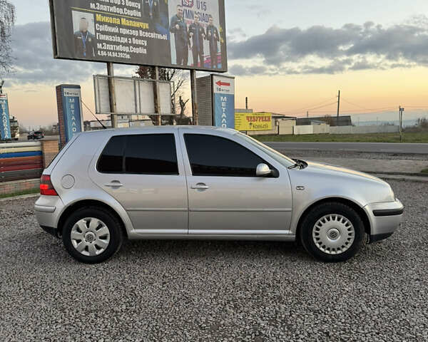 Серый Фольксваген Гольф, объемом двигателя 1.9 л и пробегом 317 тыс. км за 4200 $, фото 3 на Automoto.ua