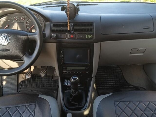 Сірий Фольксваген Гольф, об'ємом двигуна 1.4 л та пробігом 320 тис. км за 3400 $, фото 5 на Automoto.ua