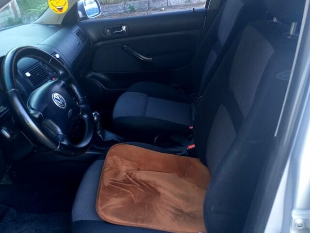 Серый Фольксваген Гольф, объемом двигателя 1.6 л и пробегом 230 тыс. км за 4499 $, фото 5 на Automoto.ua