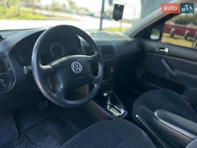 Сірий Фольксваген Гольф, об'ємом двигуна 1.98 л та пробігом 156 тис. км за 5000 $, фото 23 на Automoto.ua