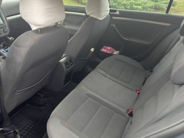 Серый Фольксваген Гольф, объемом двигателя 1.9 л и пробегом 380 тыс. км за 3247 $, фото 7 на Automoto.ua