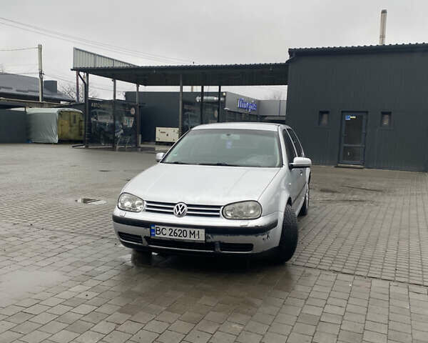 Серый Фольксваген Гольф, объемом двигателя 1.6 л и пробегом 240 тыс. км за 2599 $, фото 2 на Automoto.ua