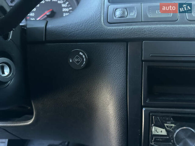 Сірий Фольксваген Гольф, об'ємом двигуна 1.98 л та пробігом 156 тис. км за 5000 $, фото 31 на Automoto.ua