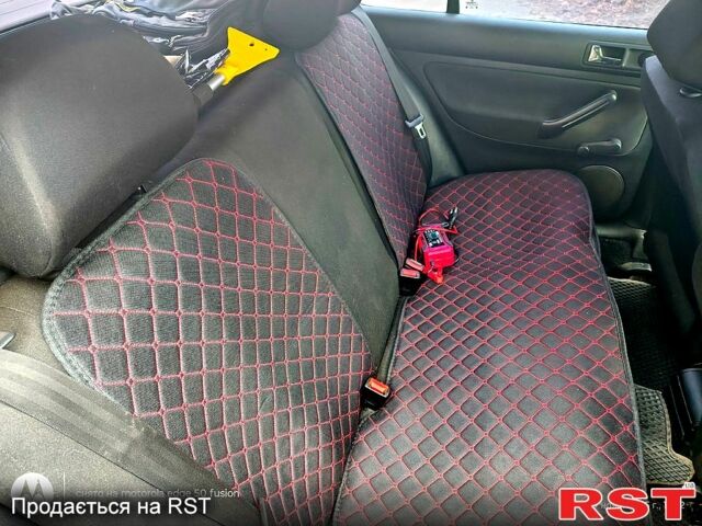 Серый Фольксваген Гольф, объемом двигателя 1.4 л и пробегом 212 тыс. км за 3600 $, фото 8 на Automoto.ua