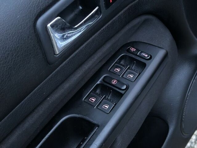 Серый Фольксваген Гольф, объемом двигателя 1.9 л и пробегом 260 тыс. км за 4200 $, фото 14 на Automoto.ua