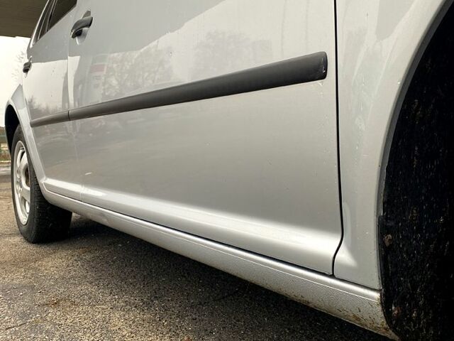 Серый Фольксваген Гольф, объемом двигателя 1.6 л и пробегом 170 тыс. км за 4600 $, фото 3 на Automoto.ua