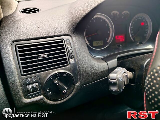 Серый Фольксваген Гольф, объемом двигателя 1.4 л и пробегом 212 тыс. км за 3600 $, фото 9 на Automoto.ua