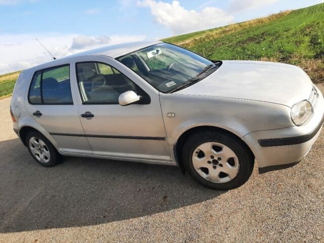 Серый Фольксваген Гольф, объемом двигателя 1.9 л и пробегом 318 тыс. км за 1600 $, фото 1 на Automoto.ua