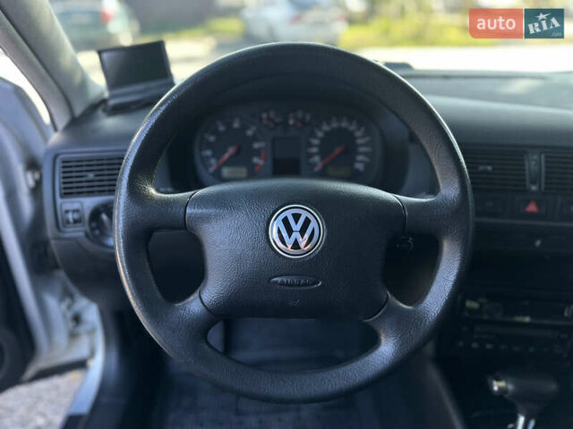 Сірий Фольксваген Гольф, об'ємом двигуна 1.98 л та пробігом 156 тис. км за 5000 $, фото 27 на Automoto.ua
