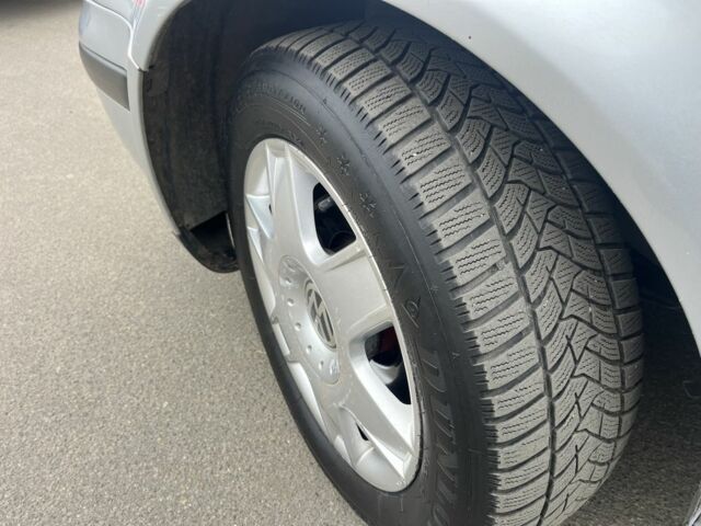 Серый Фольксваген Гольф, объемом двигателя 1.9 л и пробегом 306 тыс. км за 1750 $, фото 8 на Automoto.ua