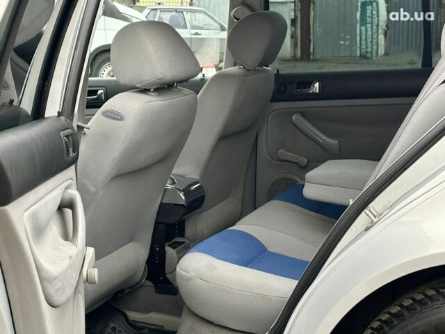 Серый Фольксваген Гольф, объемом двигателя 0 л и пробегом 258 тыс. км за 3300 $, фото 16 на Automoto.ua