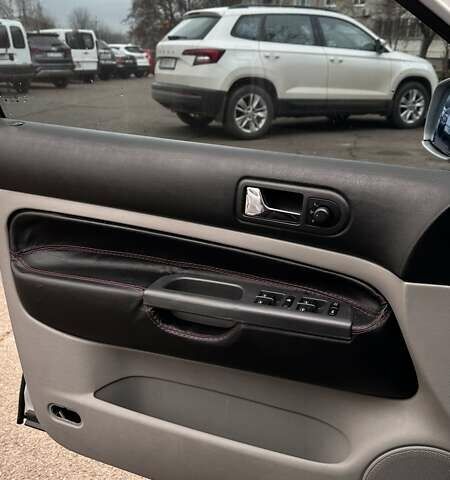 Серый Фольксваген Гольф, объемом двигателя 1.6 л и пробегом 213 тыс. км за 3600 $, фото 13 на Automoto.ua