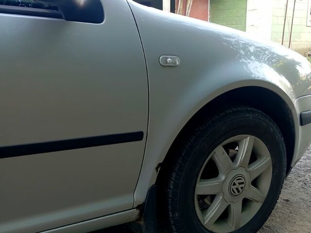 Серый Фольксваген Гольф, объемом двигателя 1.6 л и пробегом 270 тыс. км за 3500 $, фото 8 на Automoto.ua